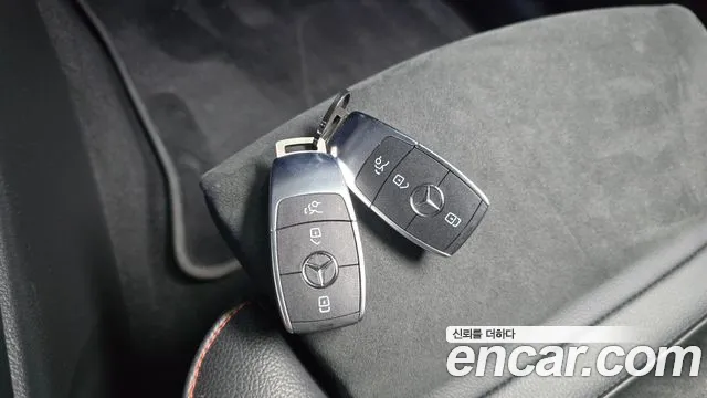 Mercedes-Benz EQA — фото 16