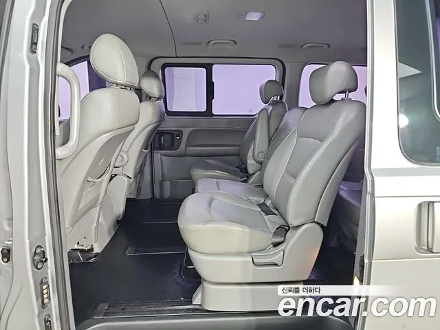 Hyundai Starex — фото 12