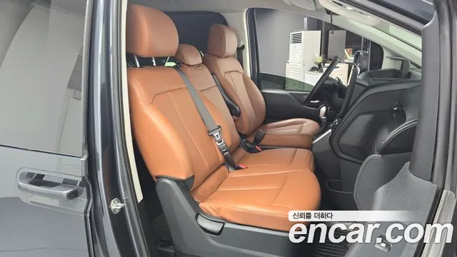 Hyundai Staria — фото 26