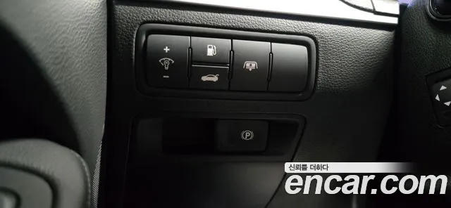 Hyundai Genesis — фото 11