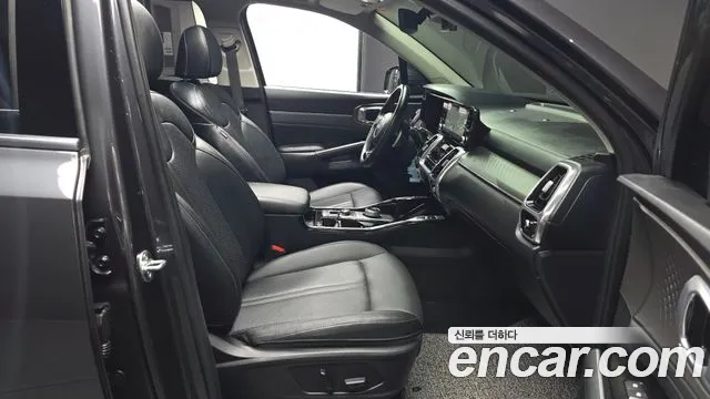 Kia Sorento — фото 11