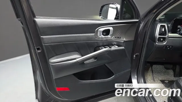 Kia Sorento — фото 24