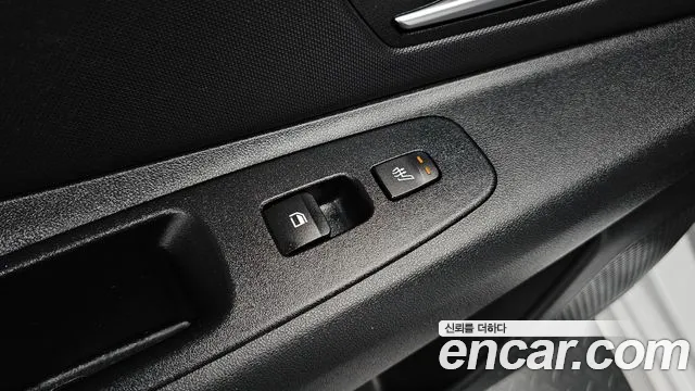 Hyundai Avante — фото 19