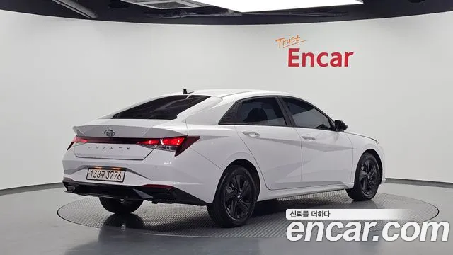Hyundai Avante — фото 2