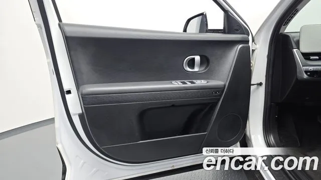 Hyundai Ioniq 5 — фото 24