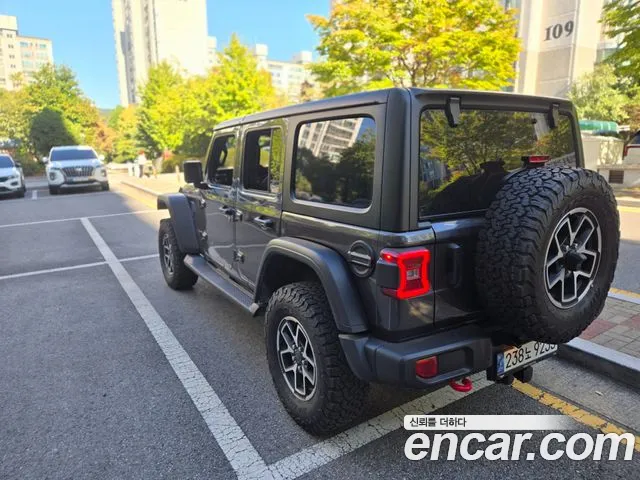 Jeep Wrangler — фото 3
