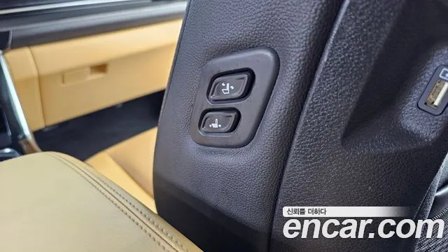 Kia Carnival — фото 18