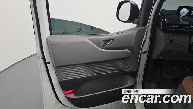 Hyundai Staria — фото 25