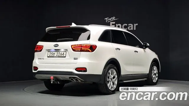 Kia Sorento — фото 2
