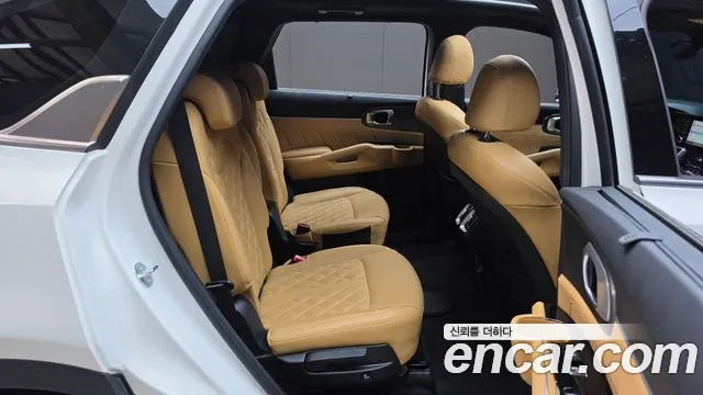Kia Sorento — фото 11
