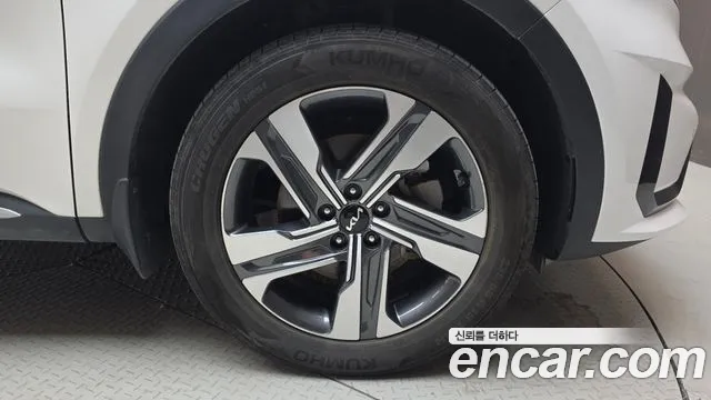 Kia Sorento — фото 21
