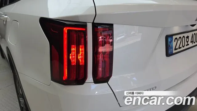 Kia Sorento — фото 23