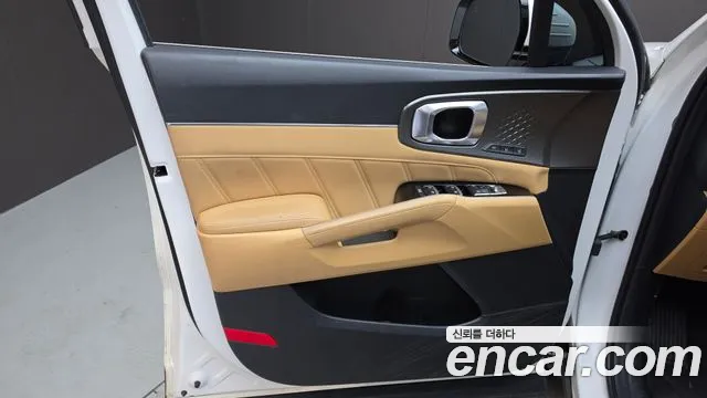 Kia Sorento — фото 24