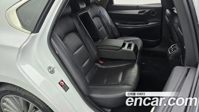 Hyundai Grandeur — фото 11