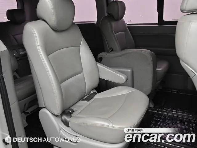 Hyundai Starex — фото 12
