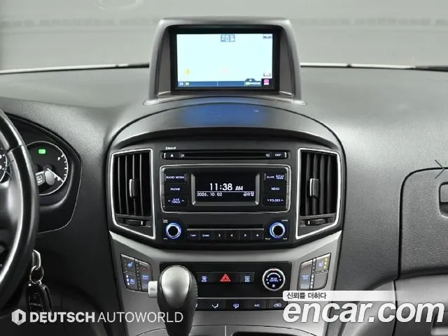 Hyundai Starex — фото 14
