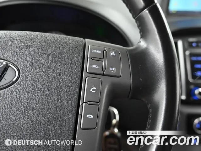Hyundai Starex — фото 18