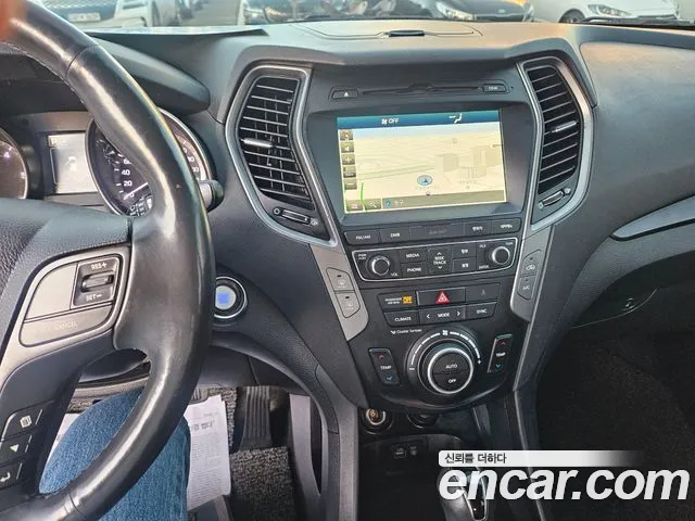 Hyundai Santa Fe — фото 15