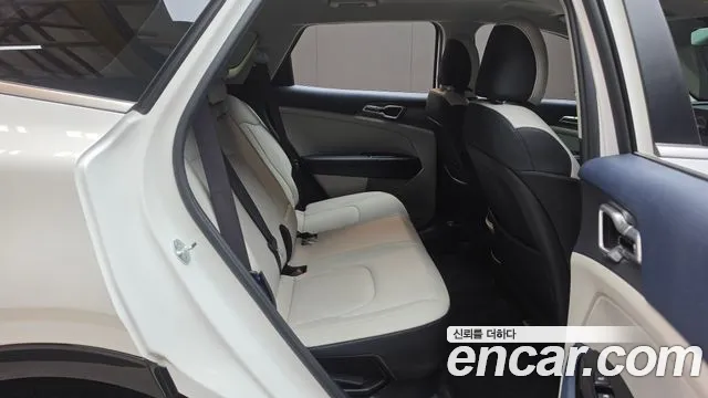 Kia Sportage — фото 11