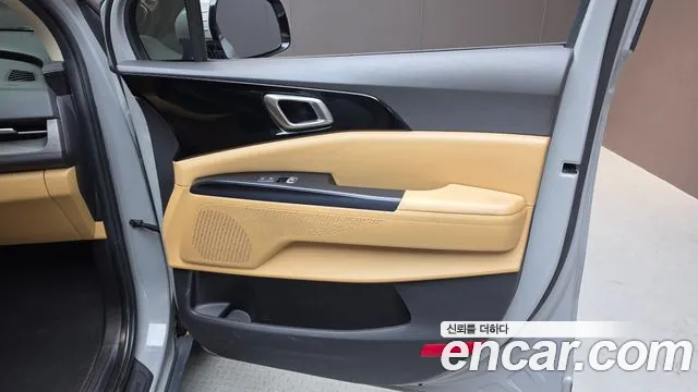Kia Carnival — фото 25