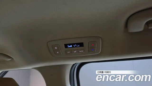 Kia Carnival — фото 27