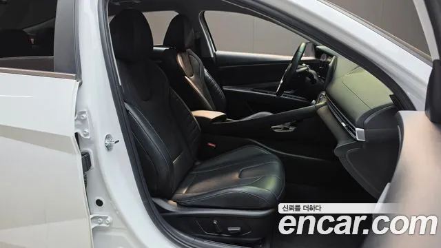 Hyundai Avante — фото 12