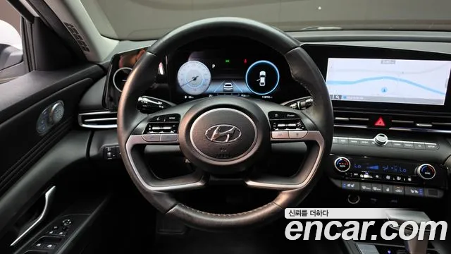 Hyundai Avante — фото 13
