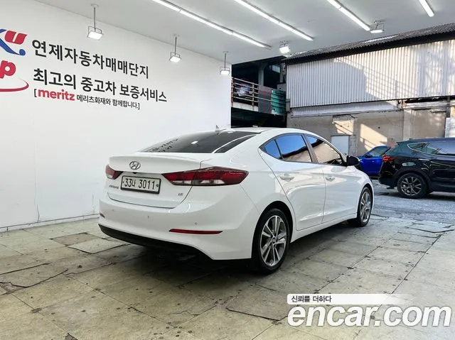 Hyundai Avante — фото 2