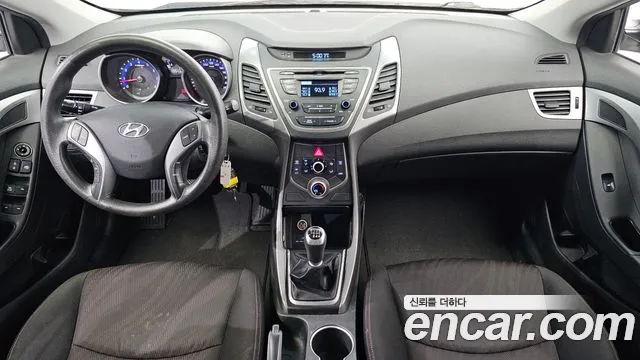 Hyundai Avante — фото 7