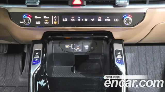 Kia Sorento — фото 27