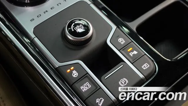 Kia Sorento — фото 28