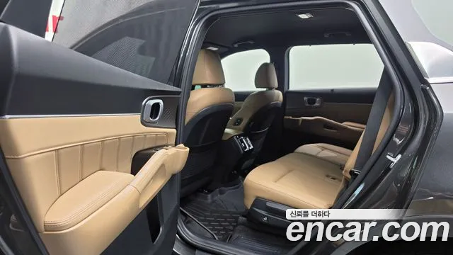 Kia Sorento — фото 30