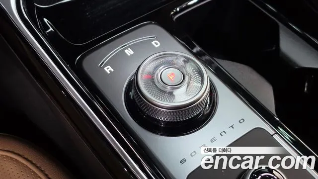 Kia Sorento — фото 9