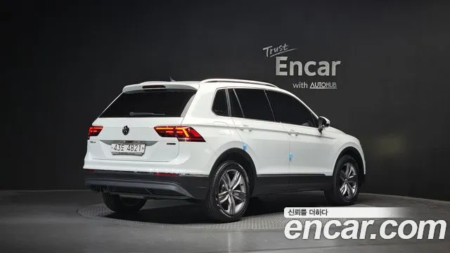 Volkswagen Tiguan — фото 2
