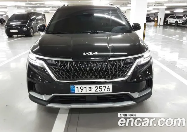 Kia Carnival — фото 1