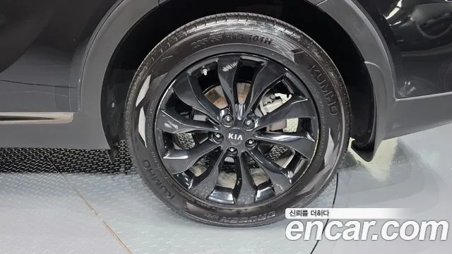 Kia Sorento — фото 21