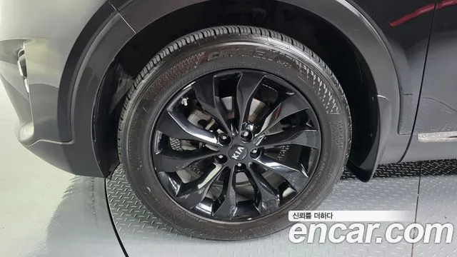 Kia Sorento — фото 4