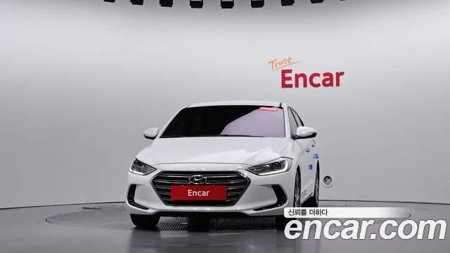 Hyundai Avante — фото 2