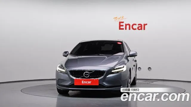 Volvo V40 — фото 3