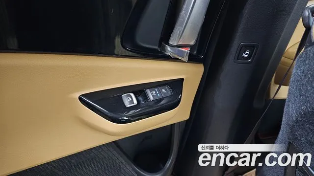 Kia Carnival — фото 18