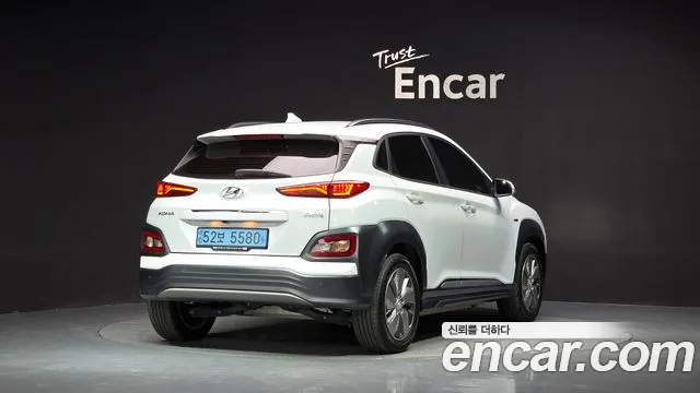Hyundai Kona — фото 2