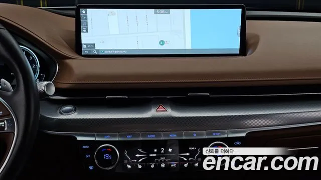 Genesis G80 — фото 14