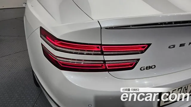 Genesis G80 — фото 23