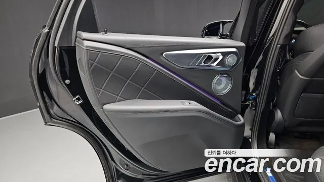 BMW XM — фото 25