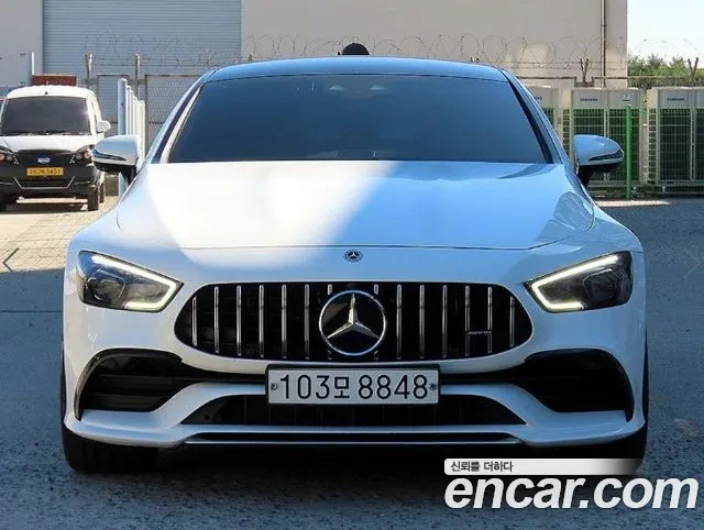Mercedes-Benz AMG GT — фото 1