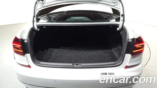 Volkswagen Passat — фото 18