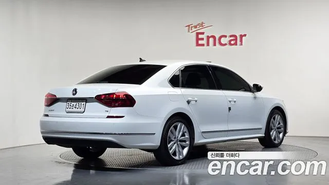 Volkswagen Passat — фото 2
