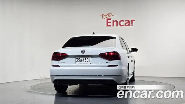 Volkswagen Passat — фото 4