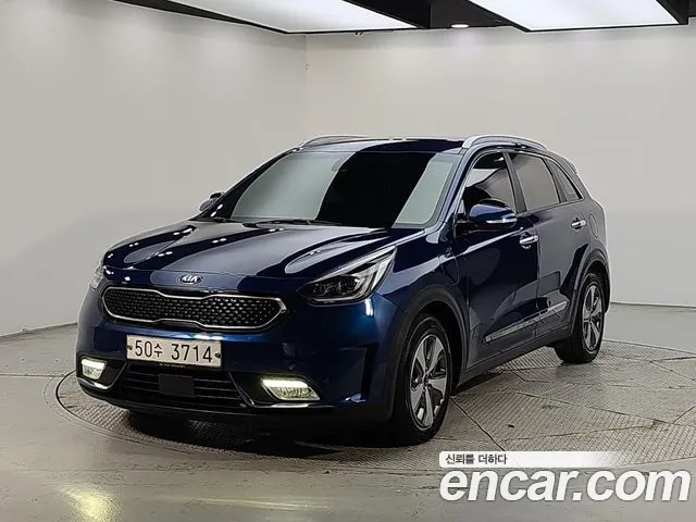 Kia Niro — фото 1