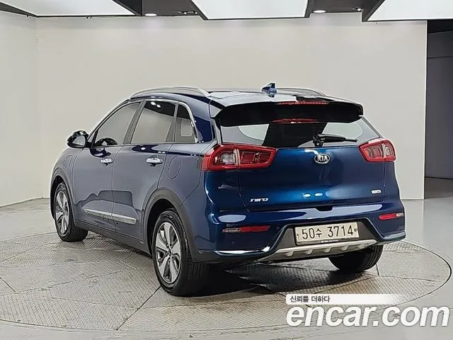 Kia Niro — фото 3